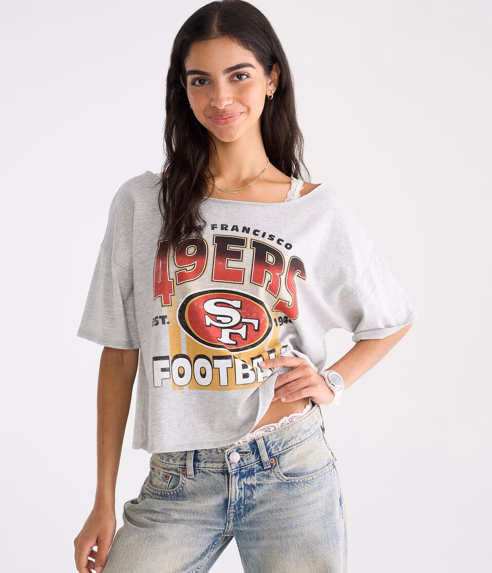 San Francisco 49ers Off-The-Shoulder Graphic Tee