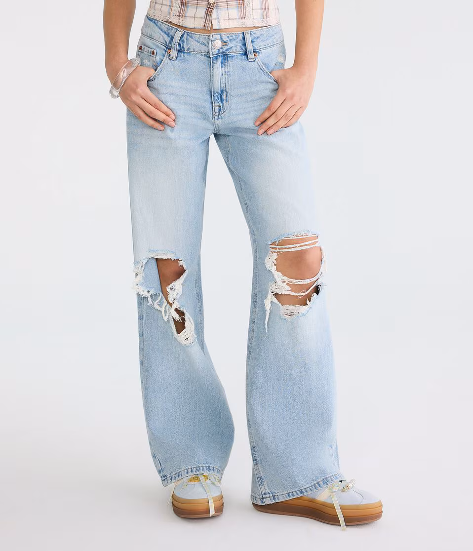 Low-Rise Baggy Wide Leg Jean