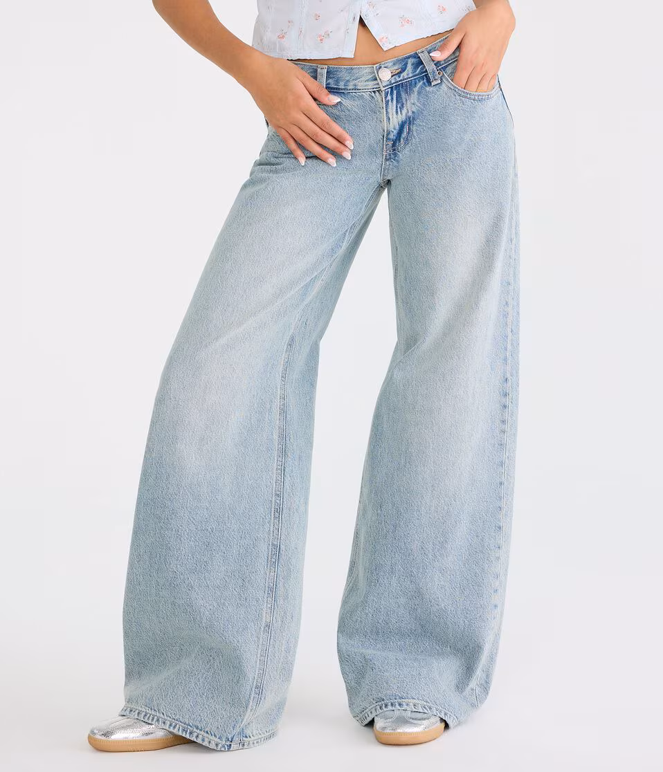 Super Low-Rise Ultra Wide Leg Jean